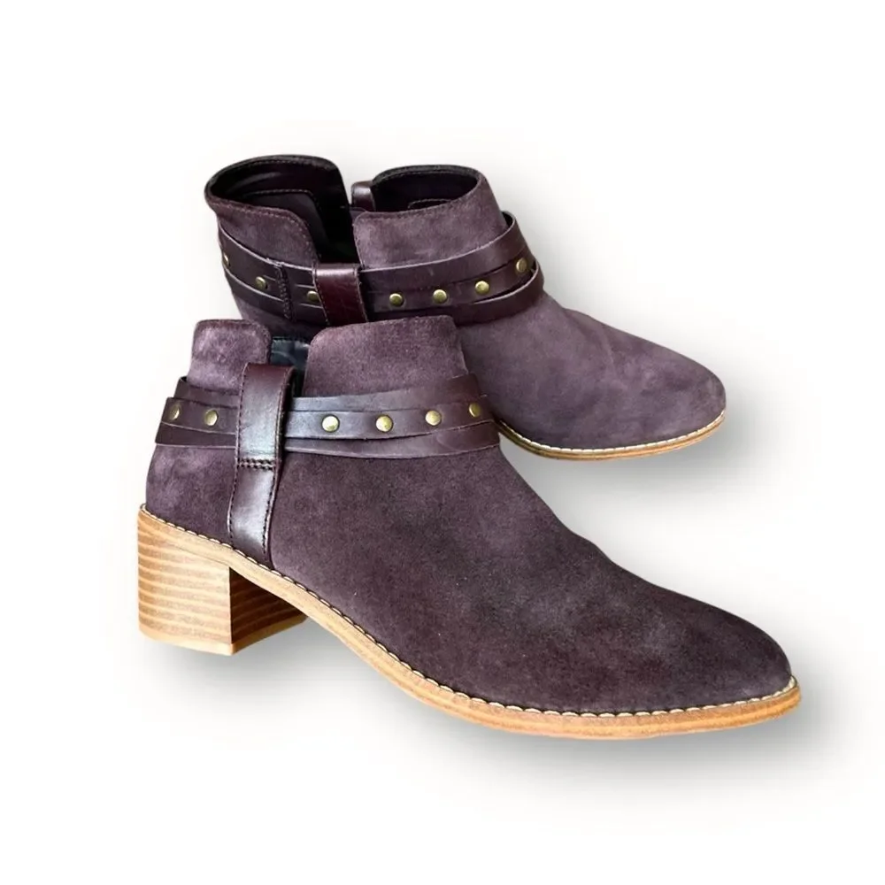 Clarks Women's Burgundy Western Harness Suede Ankle Boots Size 7.5 Studded Strap